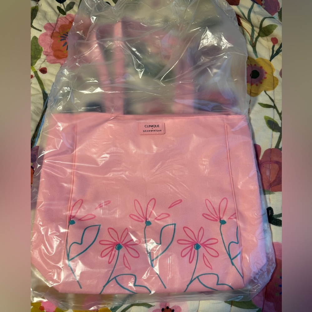 Clinique Pink Floral Drawbertson Tote Bag ~ NEW